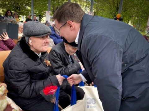 Ветеран войны приняла поздравления с Днем Победы в ногиснком пансионате Новости Ногинска 